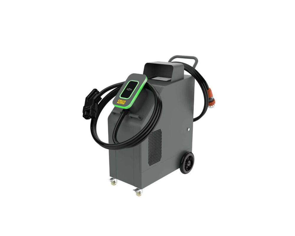 Roam Portable Dc Charger 1