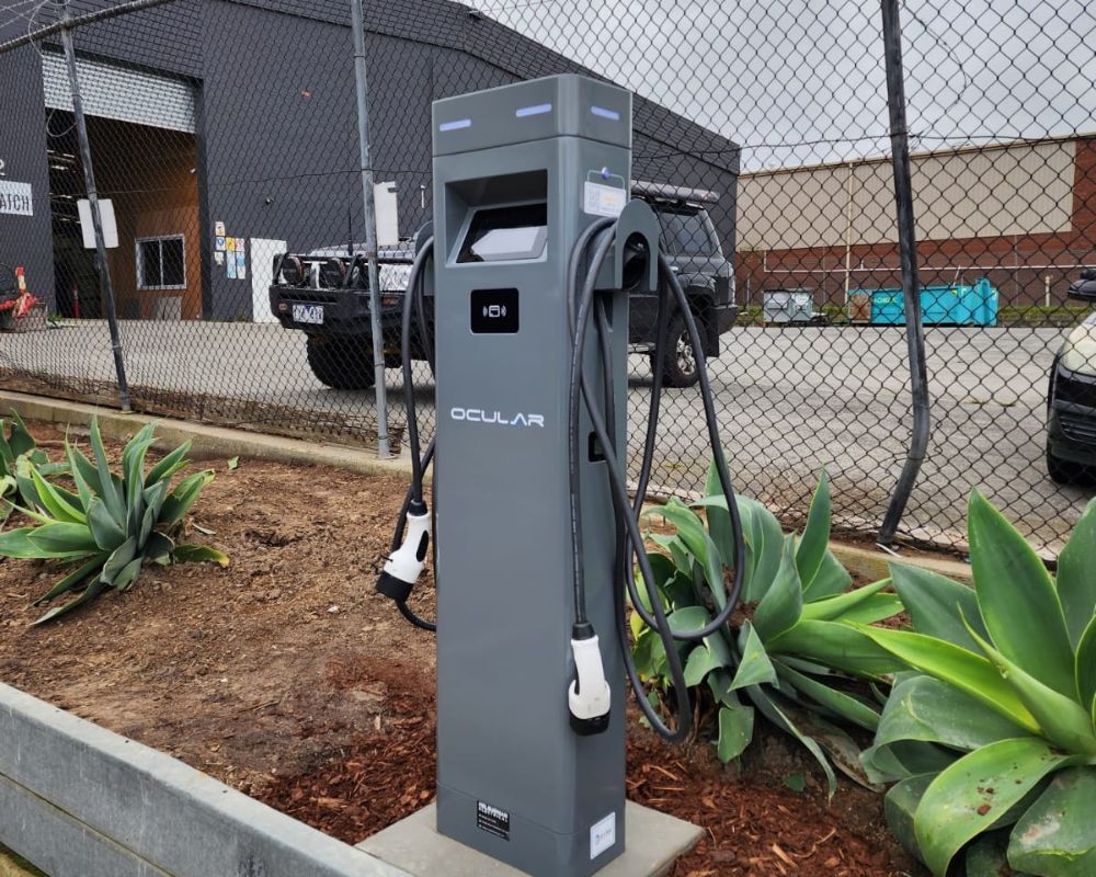 Tethered Dual Tower Ev Charger 4